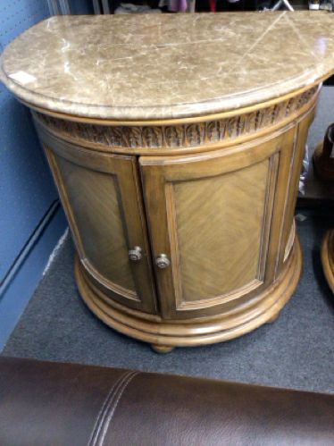 Demilune Kreiss Cabinet