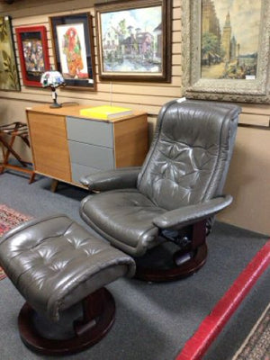 Ekornes Stressless Chair and Ottoman